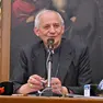Il Cardinale Matteo Maria Zuppi a Gemona, durante la conferenza stampa (Foto Petrussi)