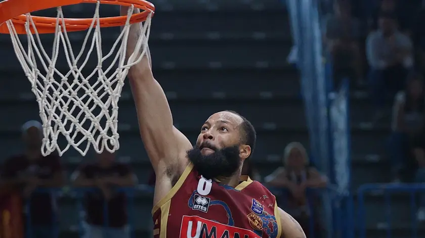 Reyer Venezia travolgente a Cremona