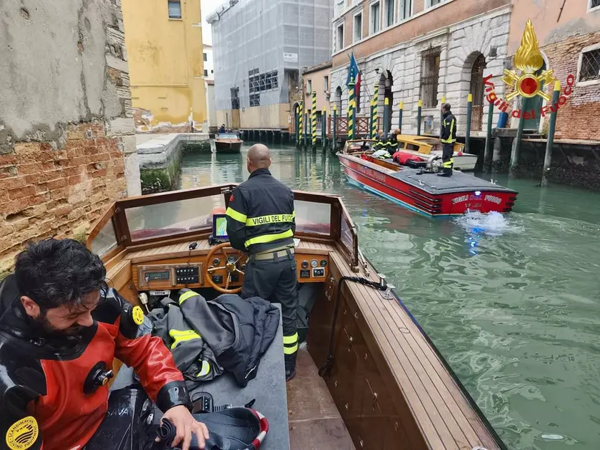 Tragedia a Venezia, ventenne muore annegato