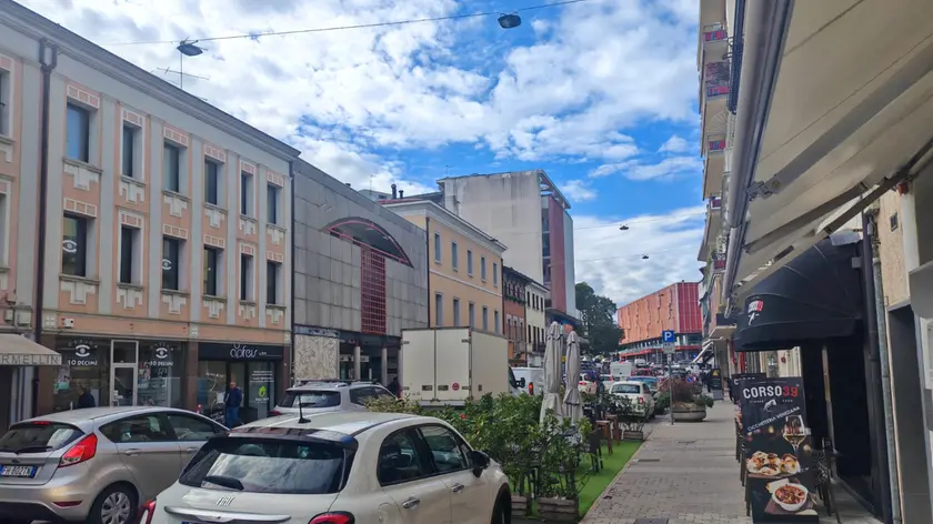Bar senza plateatico, a San Donà i clienti rischiano multe se consumano all'esterno