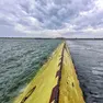 I cassoni del Mose alla bocca di porto del Lido: salvezza dall’acqua alta, ma un ostacolo per la navigazione