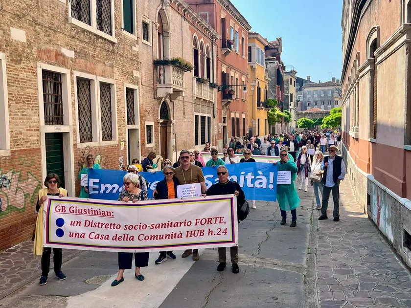 Un momento della mobilitazione a Venezia