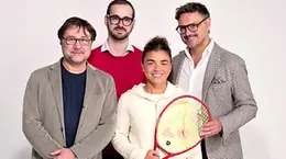 La tennista Jasmine Paolini con la proprietà di Acqua Dolomia