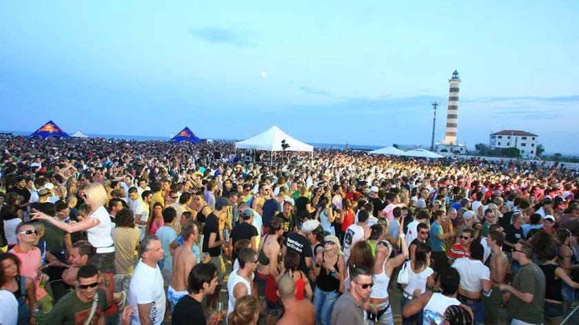 Una festa in spiaggia a Jesolo