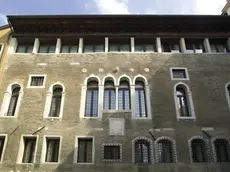 La facciata di Palazzo Selvadego a San Marco