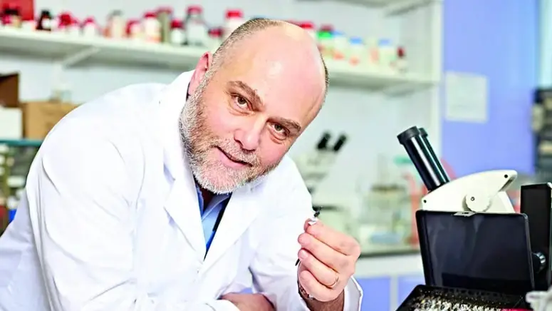 Stefano Vanin, 53 anni, entomologo abita a Treviso e insegna a Genova