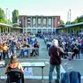 Piazza Mercatoa Marghera durante una assemblea