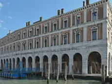 La facciata delle Fabbriche Nuove che dà sul Canal Grande