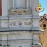 L'intonaco caduto (Vigili del fuoco)