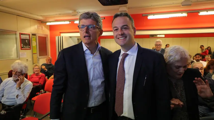 Andrea Martella, candidato sindaco del centrosinistra, e Simone Venturini, del centrodestra