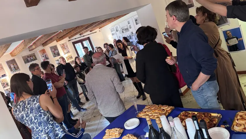 L’inaugurazione della mostra a Ca’ Rapace
