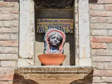 La Madonna dei Residenti in campo San Boldo (Foto Interpress)