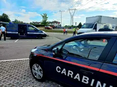 Pattuglia dei carabinieri impegnata nel controllo del territorio