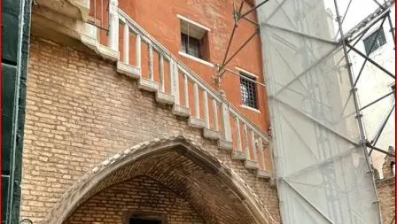 I lavori all’interno di Palazzo Bernardo