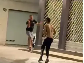 Le immagini del litigio di sabato in calle del Sale a colpi di coltello