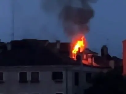 L'incendio in un'abitazione di Castello