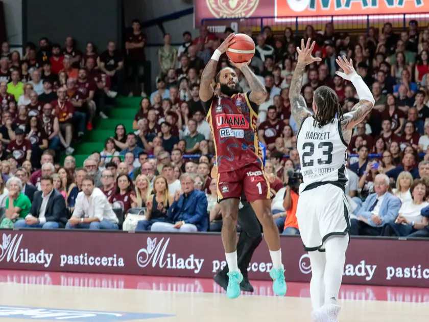 La Reyer batte Bologna e vola in finale scudetto