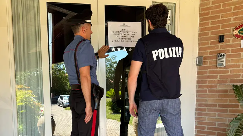 La chiusura della struttura ricettiva a Santa Maria di Sala
