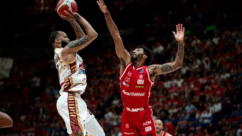 Milano travolge la Reyer in gara 1 della finale scudetto
