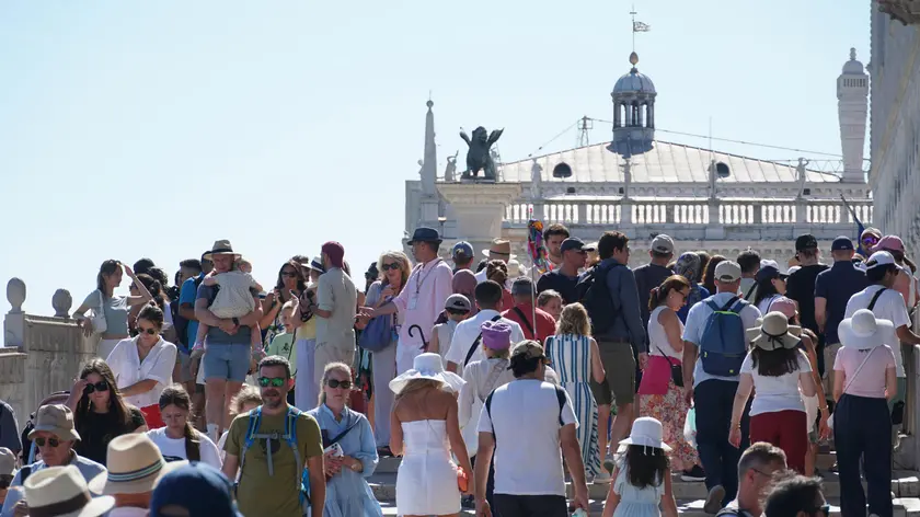 Turisti in centro storico a Venezia