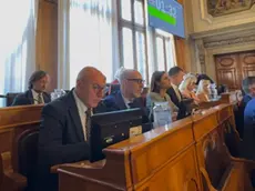Primo consiglio comunale: i banchi della maggioranza con il sindaco Venturini