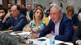 I ministri Ciriani e Urso al tavolo del Mimit per Electrolux