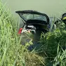 L'auto finita nel canale Bidoggia