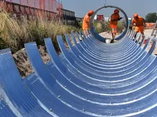 A causa del caldo a Venezia le grandi fabbriche anticipano l’entrata: al lavoro dalle 6
