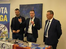 Da sinistra Andrea Tomaello, Simone Venturini e Sergio Vallotto in campagna elettorale