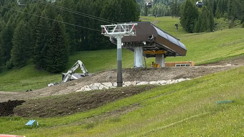 La stazione di monte della cabinovia Apollonio-Socrepes