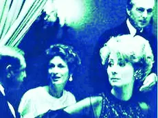 Cristiana e Marella Agnelli durante una festa nella tenuta di Vistorta di Sacile nel 1965
