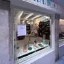 Una delle vetrine della Frezzaria a Venezia