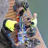 Il salvataggio dell'anziano caduto nel Piave