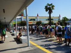 Lunghe code fuori dall'AcquaEstate di Noale