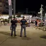 Polizia in piazza Mazzini a Jesolo
