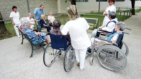 Carenza OSS in Veneto: pochi corsi, RSA in difficoltà tra iscrizioni insufficienti e reclutamento ester