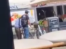 Un anziano è stato aggredito da uno sconosciuto in piazza a Jesolo