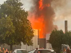 Le immagini dell'incendio