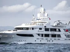 Lo yacht dell'ambasciatore americano, Fertitta