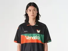 La nuova maglia home 26/27 del Venezia
