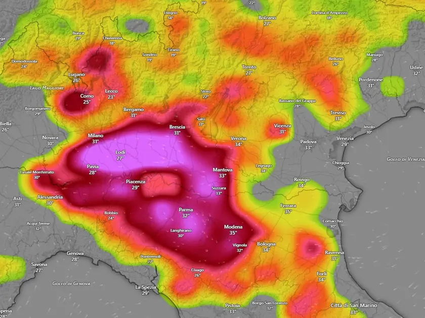 Il fronte temporalesco in arrivo sul Veneto (Windy)