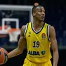 L’Umana Reyer firma Louis Olinde