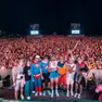 La folla alla festa Random al faro di Jesolo