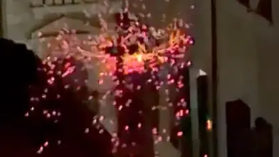 Le fiamme dal camino di Rossopomodoro