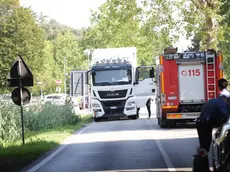 L’incidente all’altezza del sottopassaggio dell’autostrada