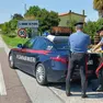 Colpisce la compagna con una balestra: 41enne ai domiciliari per scontare la condanna