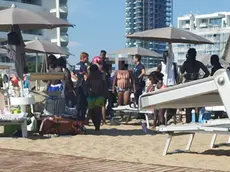 L'intervento in spiaggia a Jesolo della polizia locale