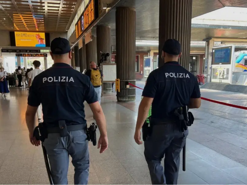 Controlli della polizia a Santa Lucia