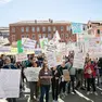 Una manifestazione a Venezia per la difesa della residenzialità