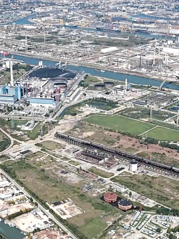 Una veduta dall’alto di Porto Marghera